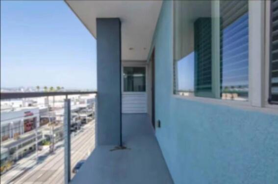 Apartment Stunning 2br Penthouse Patio & View Venice Mdr