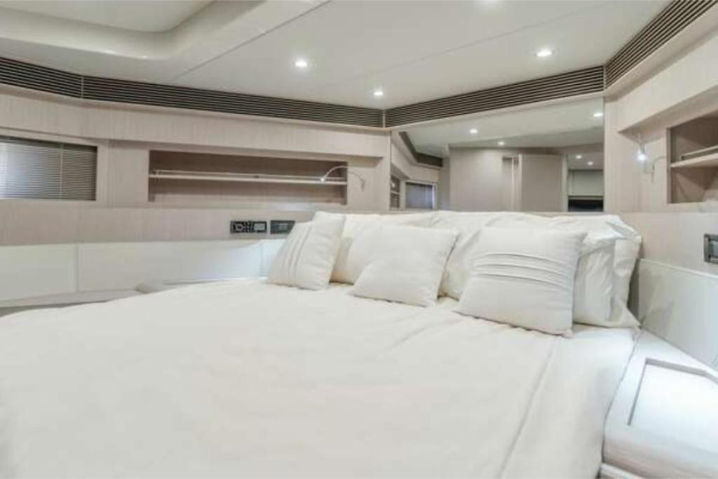 Holiday home Riva Virtus 65 Yacht Trip W Captain Overnight 2812 Los Angeles