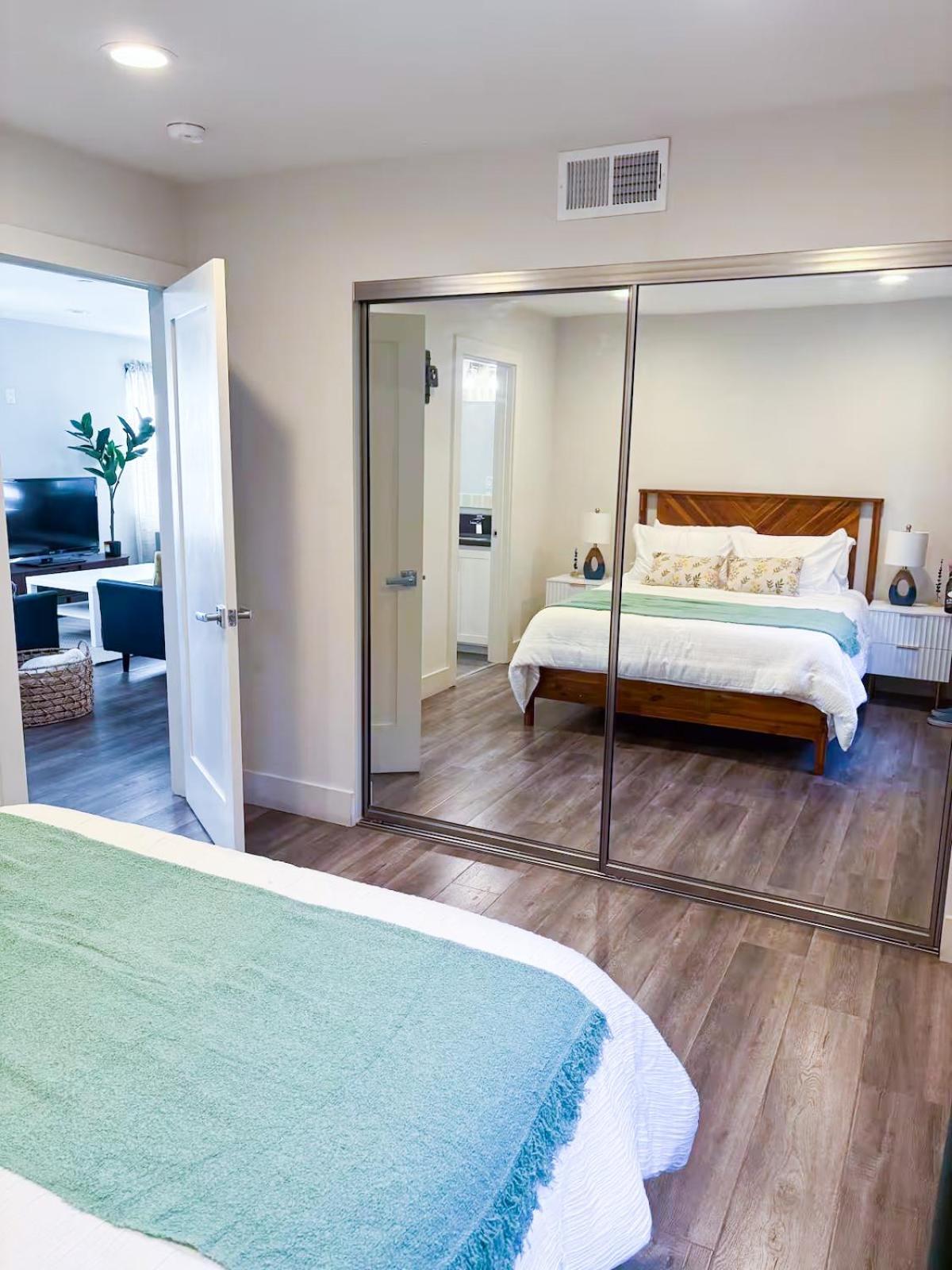 North Hollywood Apartment Los Angeles