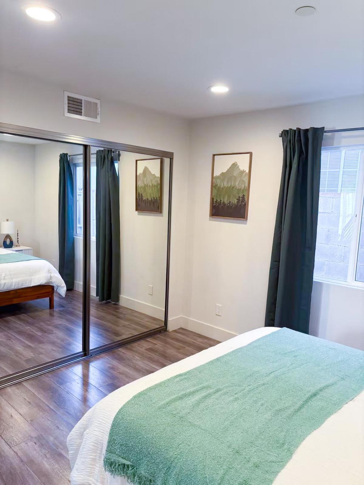 North Hollywood Apartment Los Angeles