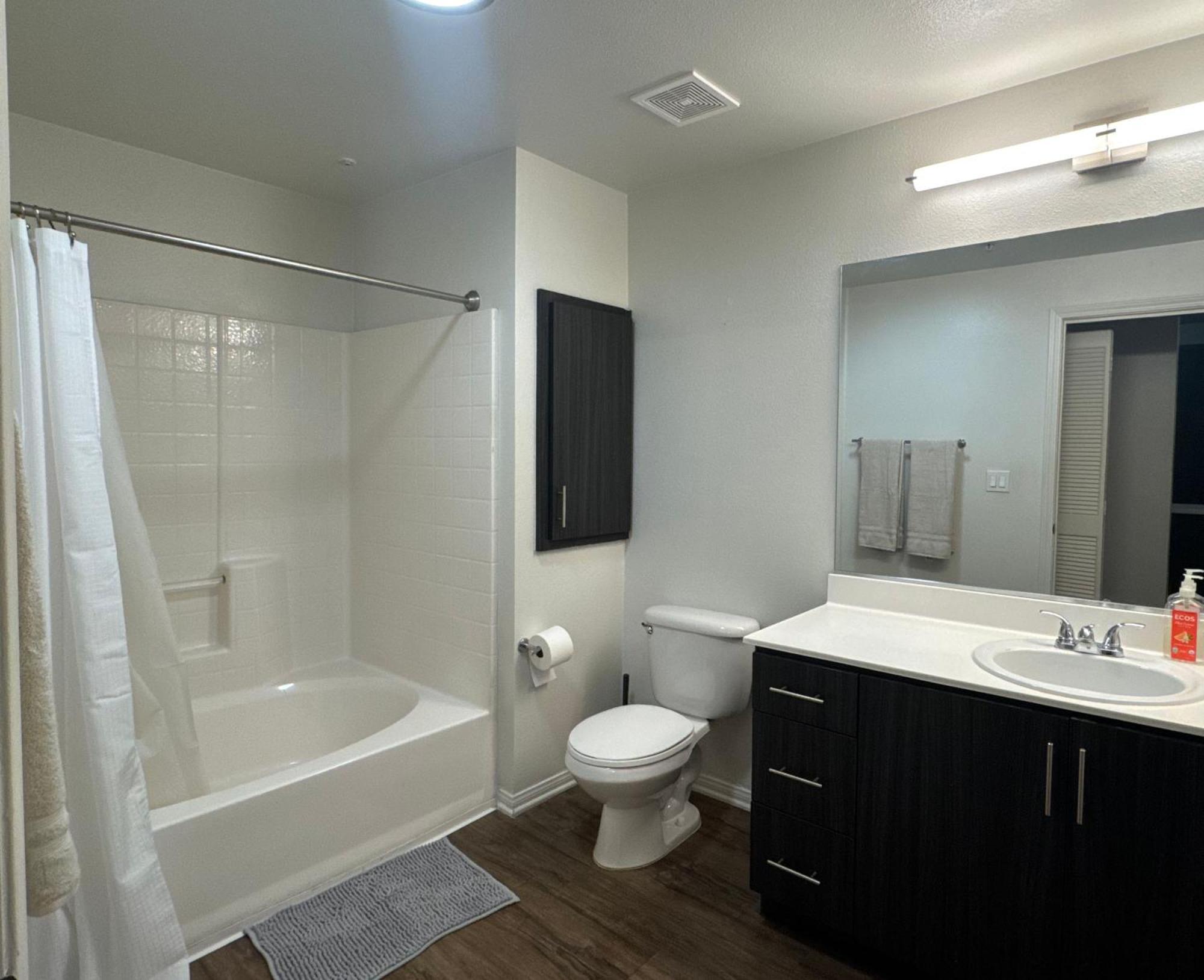 Mdr Apartment Los Angeles