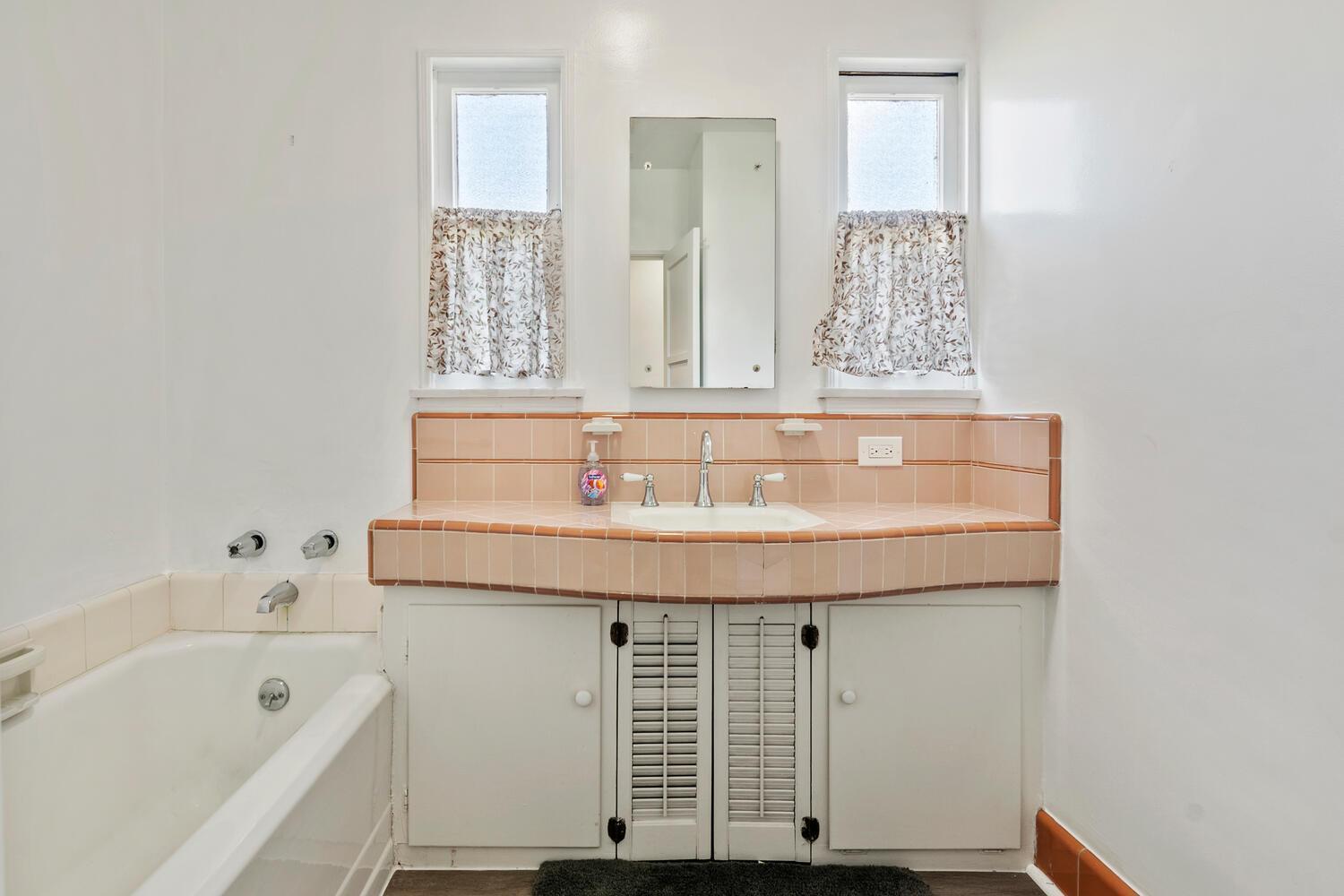 Luxury Piano In Near Universal & Hollywood For 8 Villa Los Angeles