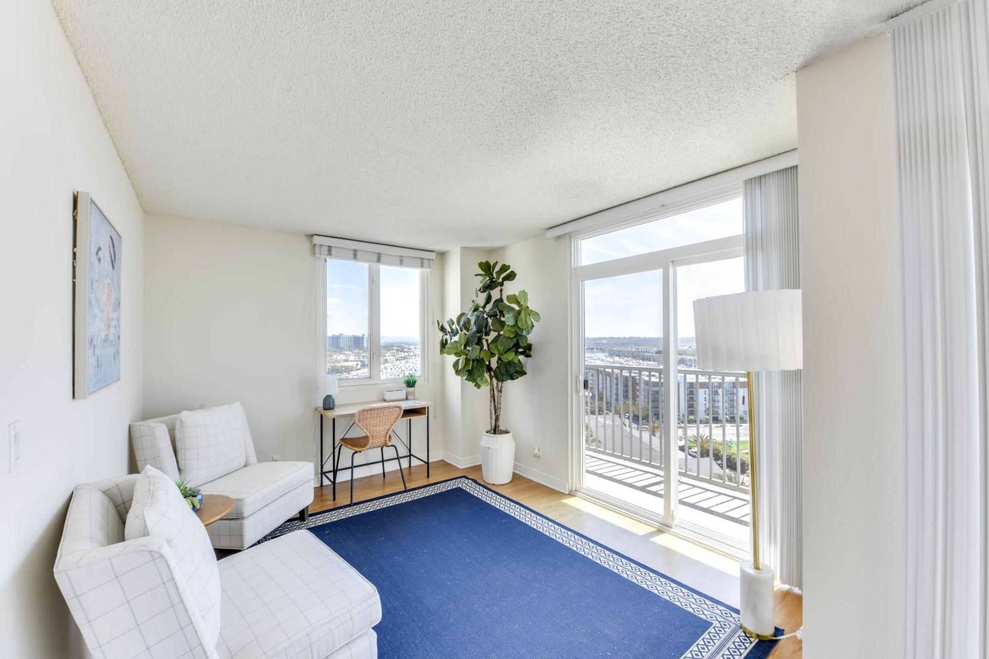 Marina Life: Smell The Sea, Feel The Breeze Apartment