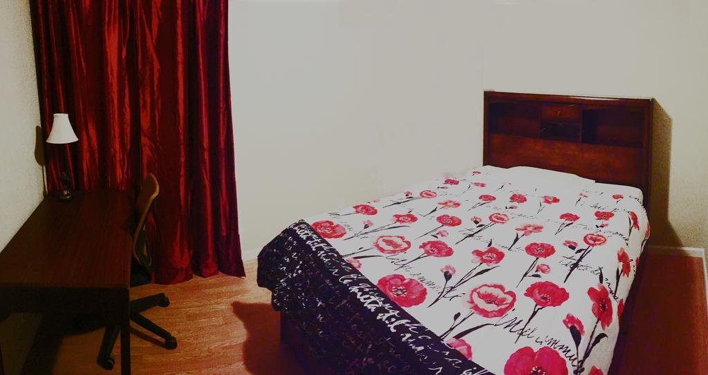 La Boardinghouse *