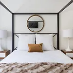 Downtown La Luxury Suites