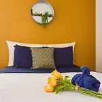 Downtown La Luxury Suites