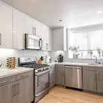 Business Traveler Suite - Downtown Santa Monica