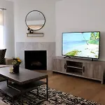 Heart Of West Hollywood Modern Suite 2 Bedroom 2 Bath