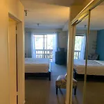La/Beverly Hills Hotel Style Suite