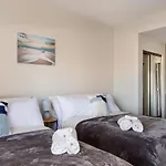 Hollywood Stay
