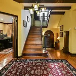 Beautiful Airy Architect-Designed Room And Brand New Private Luxe Bathroom