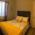 Cozy And Comfy Rooms Near Sofi Stadium, Dtla, Usc, Lax, Hollywood, Beaches Shared Home