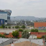 La Close To Melrose Hill 30 Day Stays