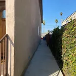 Private Room And Bath In Los Angeles