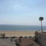 Incredible Los Angeles Beach Home With Amazing Ocean Views