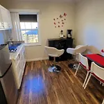 Adorable Modern Guesthouse With Full Kitchen
