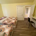 Private Large La Bedroom W Private Half-Bathroom - Ac - Wifi - Private Fridge Near Usc - Exposition Park - Usc Memorial Coliseum - Banc Of California Stadium - Downtown Los Angeles Dtla - University Of Southern California Usc!