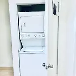 Lovely 2-Story 2-Bedroom Unit With Free Secure Parking