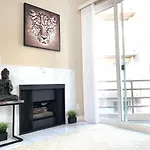 Hollywood Hills !!! One Bedroom Apartment !!!