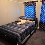 2 Bedroom Home Near Downtown La
