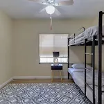 3 Bedroom Mid-Wilshire Charmer Near Downtown