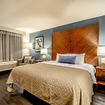 818 Hotel + Pool, an Ascend Hotel Collection Member