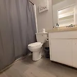 Deluxe Hotel Style Unit