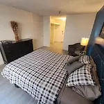 Deluxe Hotel Style Unit