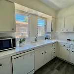 Westwood/ Brentwood/Santa Monica/Ucla Hostel