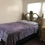 Amazing House On Franklin