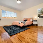 Beautiful Sunny La Oasis - 4Br,2Bt Whole House - Private Pool And Large Backyard!
