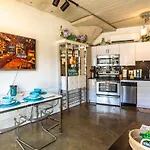 Charming Lofts In The Heart Of Hollywood