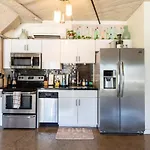 Charming Lofts In The Heart Of Hollywood