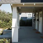 Cheerful Mid-City Gem