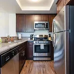 Sunset Strip 2 Bedroom 2 Bathroom With Pool & Views