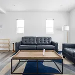 Bungalow W Free Parking 4 Min From Sofi, 8Min From Airport