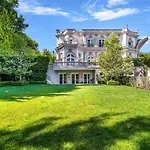 Chateau De Laurel