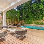 Luxury 5 Bedroom Villa C!!!!
