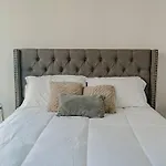Downtown Paradise Escape With 2 Pools / Hot Tubs