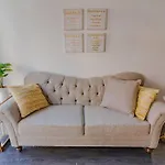 Downtown Paradise Escape With 2 Pools / Hot Tubs