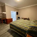 Paradise Inn