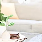 Comfortable And Cozy Home - Fr - Bre
