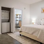 Live And Work Space In Hollywood