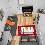 Cozy Oasis Near Griffith Observatory