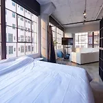 Gorgeous Dtla Artist Loft With Parking And City Views