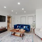 Luxury La Home-Cheviot Hills -Lovely Yard