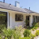 Amazing View-Pool-Spa Home Near Universal Studios & Beverly Hills