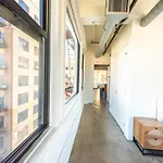 Stunning Downtown La 2 Bedroom/ 2 Bathroom Loft With Private Balcony.