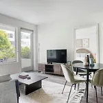 West La 2Br W Pool Gym Courtyard Nr 405 Lax-1049
