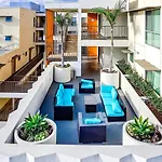 Cozy 1 Bedroom At Santa Monica